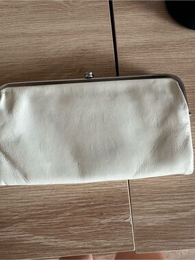 HOBO Cream Leather Kiss-Lock Clutch